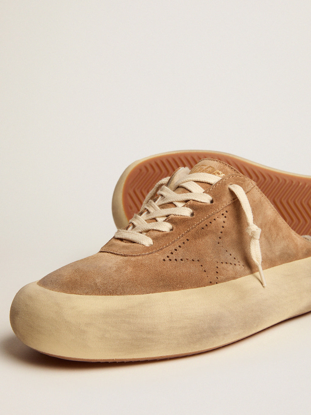 Women's Space-Star Sabot shoes in tobacco-colored suede with shearling lining| Golden Goose