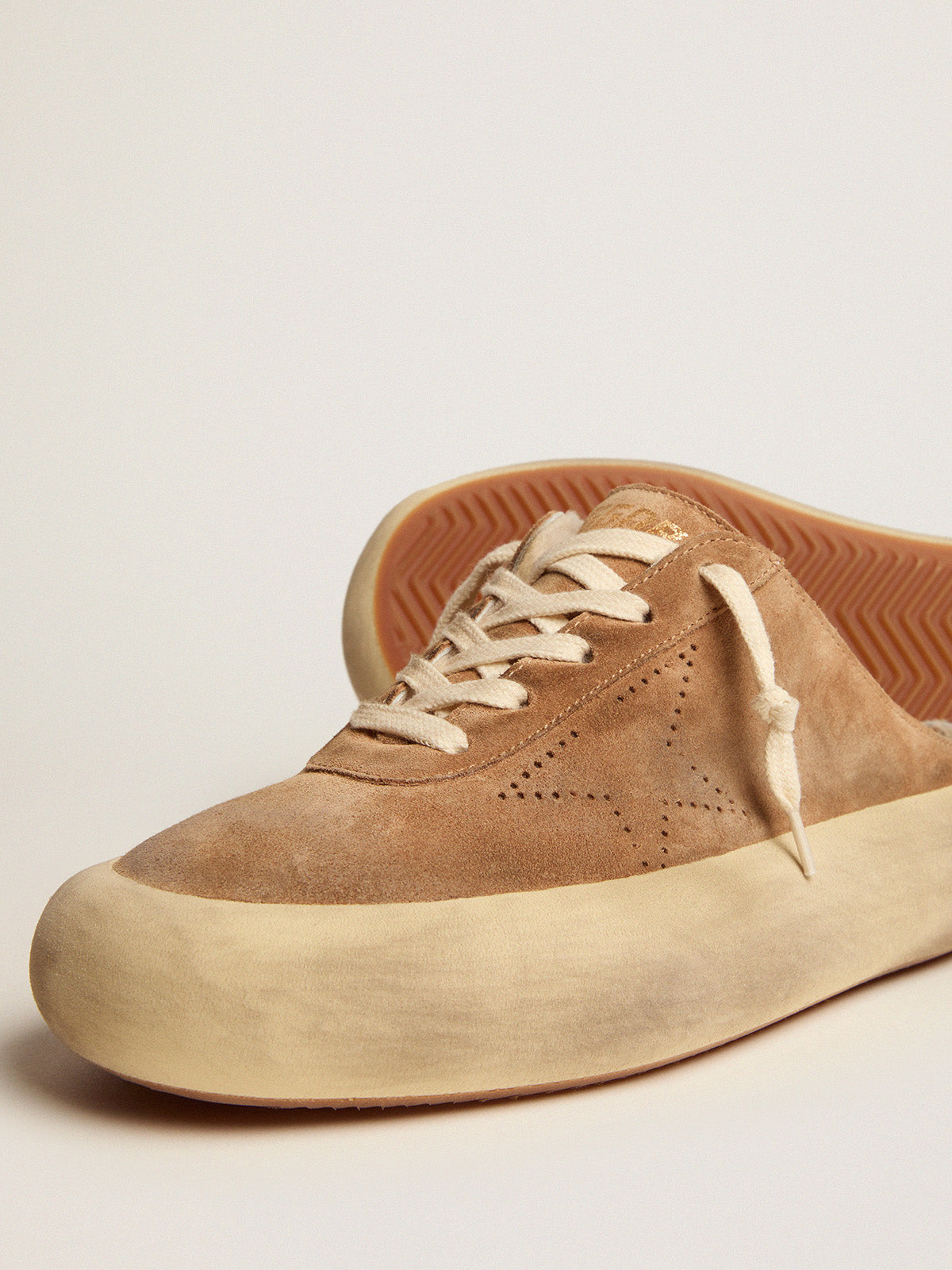 Women's Space-Star Sabot shoes in tobacco-colored suede with shearling lining| Golden Goose