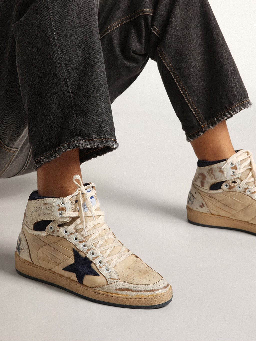 Men's Sky-Star in cream-colored nylon and leather with blue suede star| Golden Goose