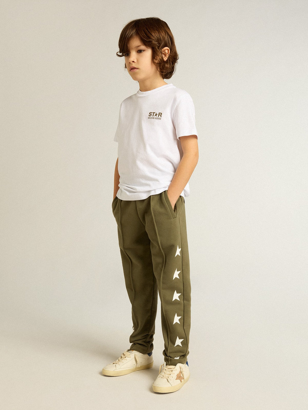 Boys' white T-shirt with contrasting dark green logo and star| Golden Goose