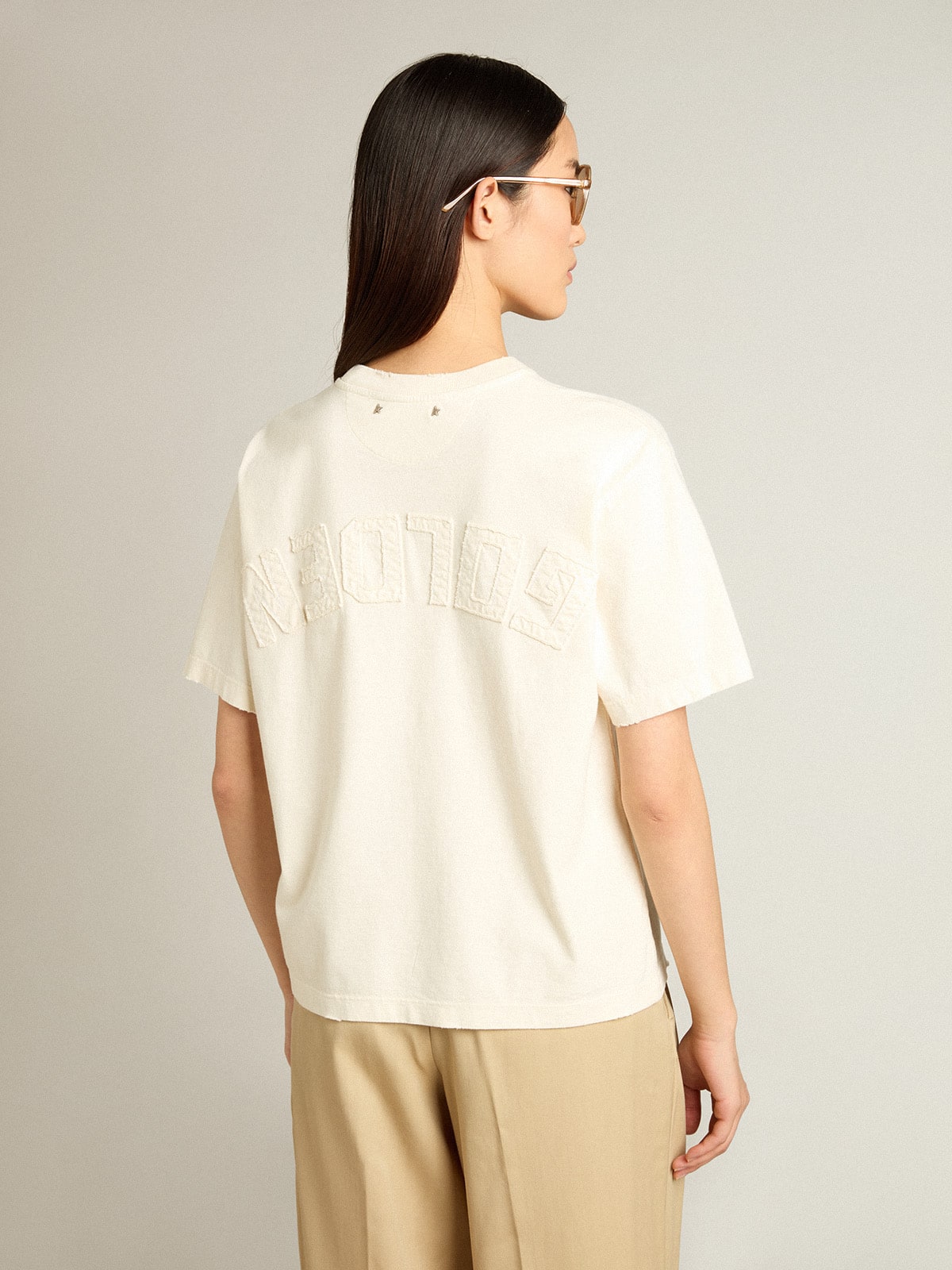 T-shirt in aged white with reverse logo on the back - Jersey Capsule| Golden Goose