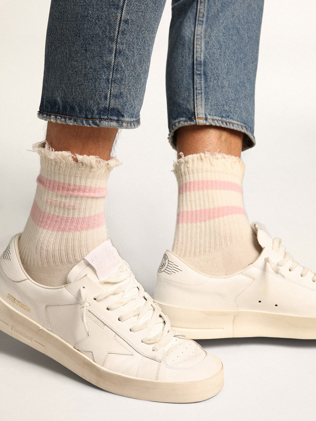 Distressed-finish white socks with baby-pink logo and stripes| Golden Goose