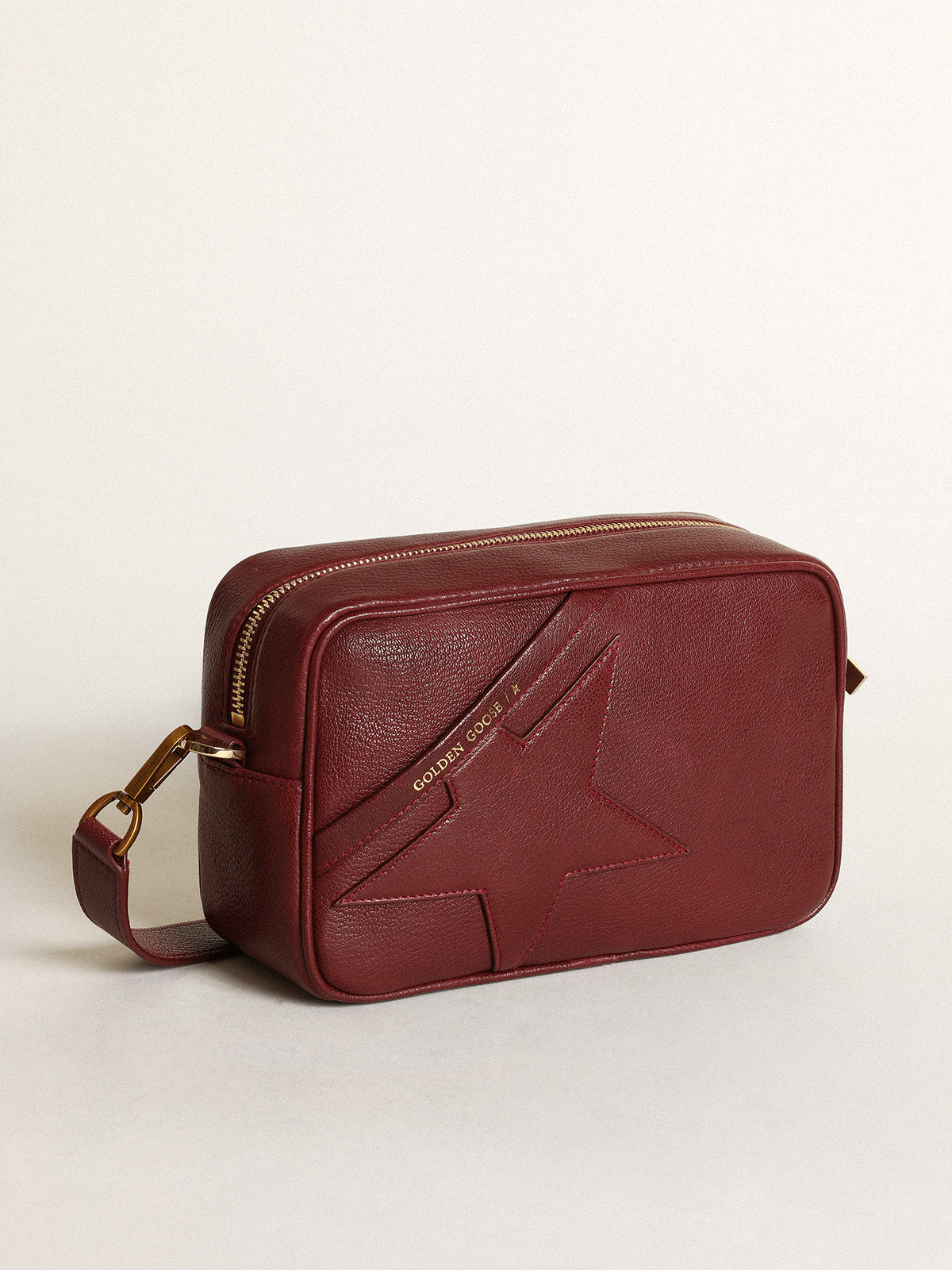 Women's Star Bag in burgundy leather with tone-on-tone star| Golden Goose