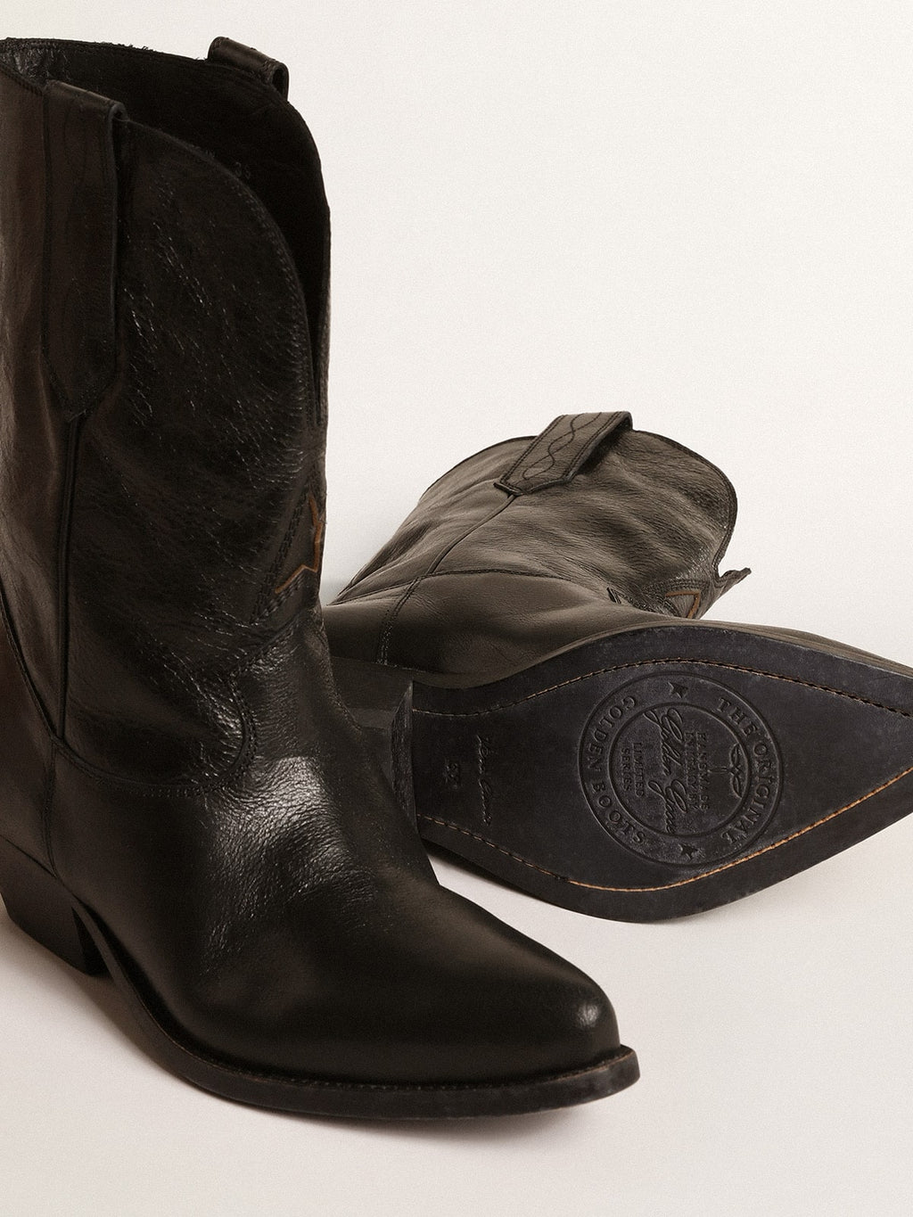 Low Wish Star boots in black leather with black star| Golden Goose