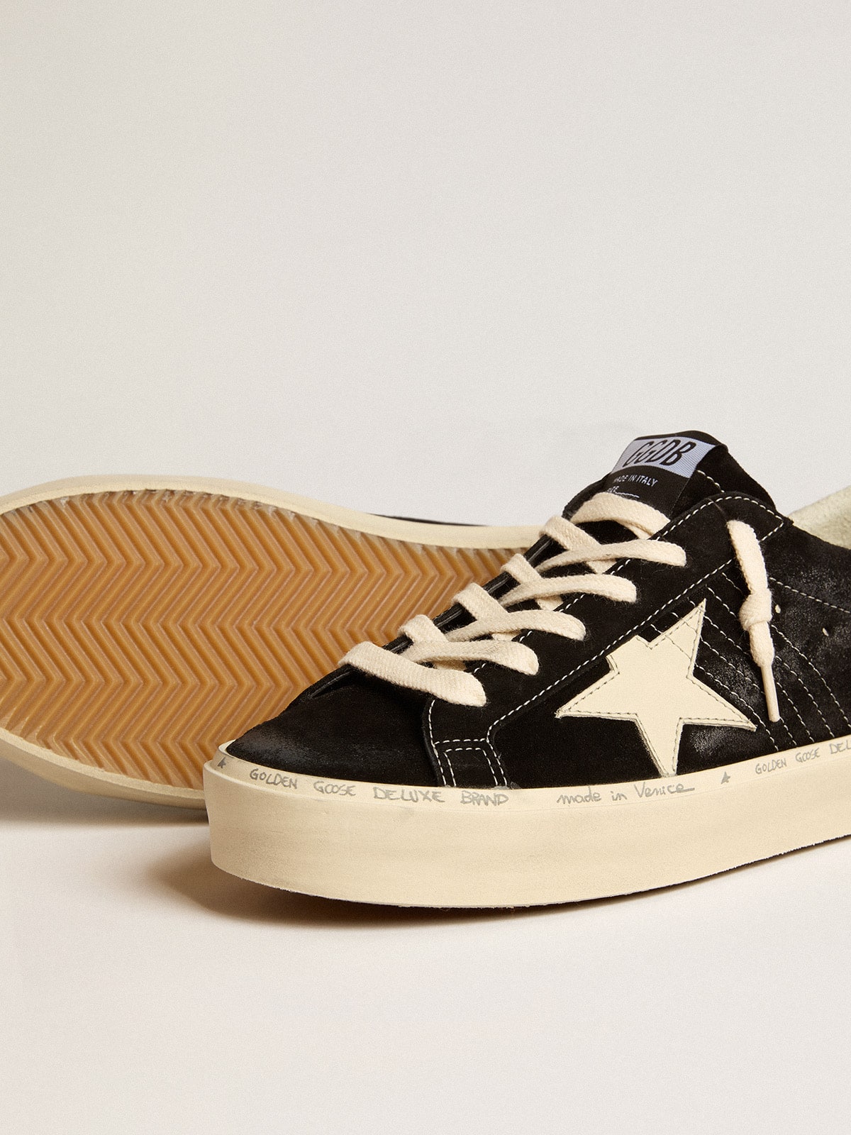 Women's Hi Star in black leather with silver glitter heel tab| Golden Goose