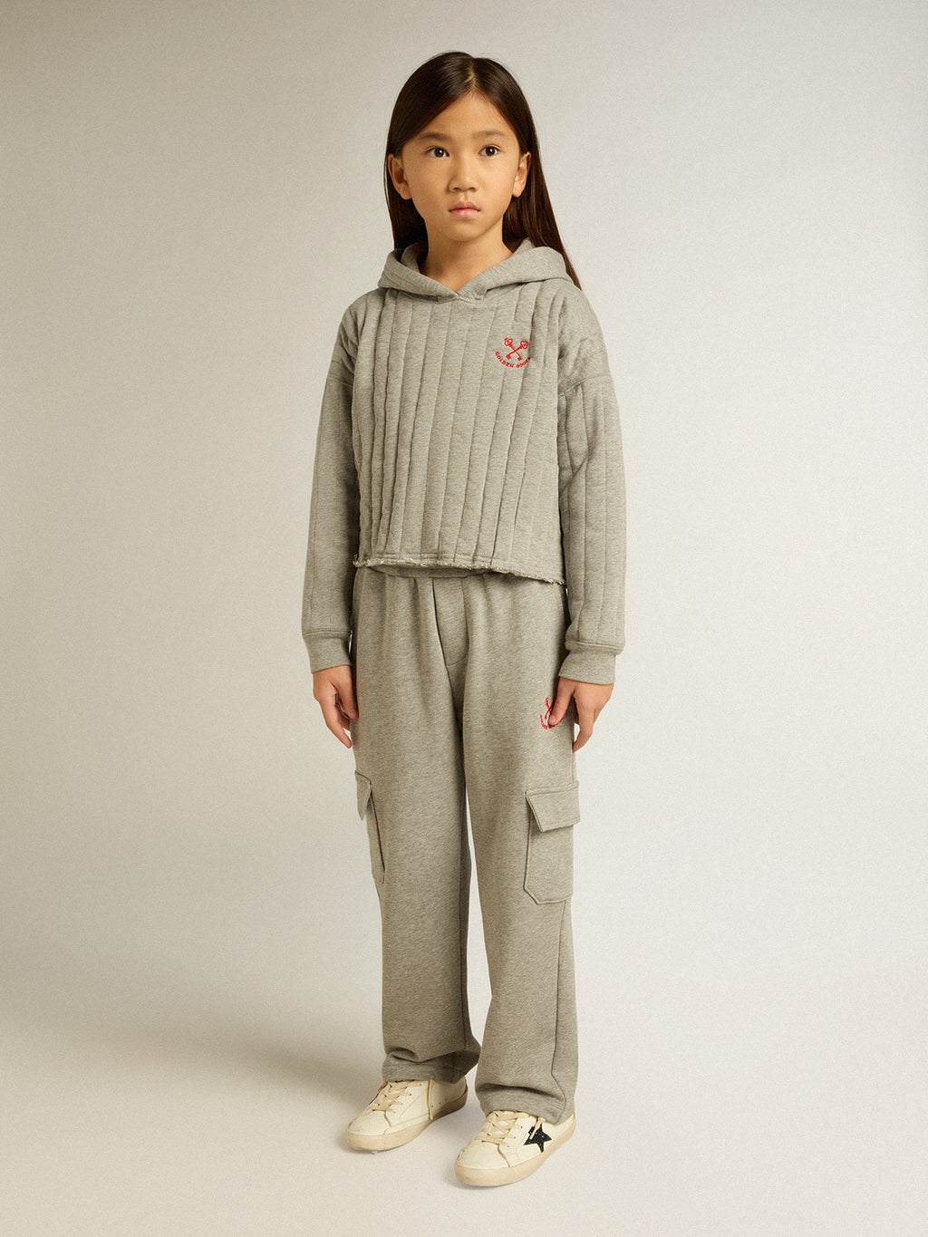 Girls' cropped sweatshirt in gray melange with a hood and embroidery on the front| Golden Goose