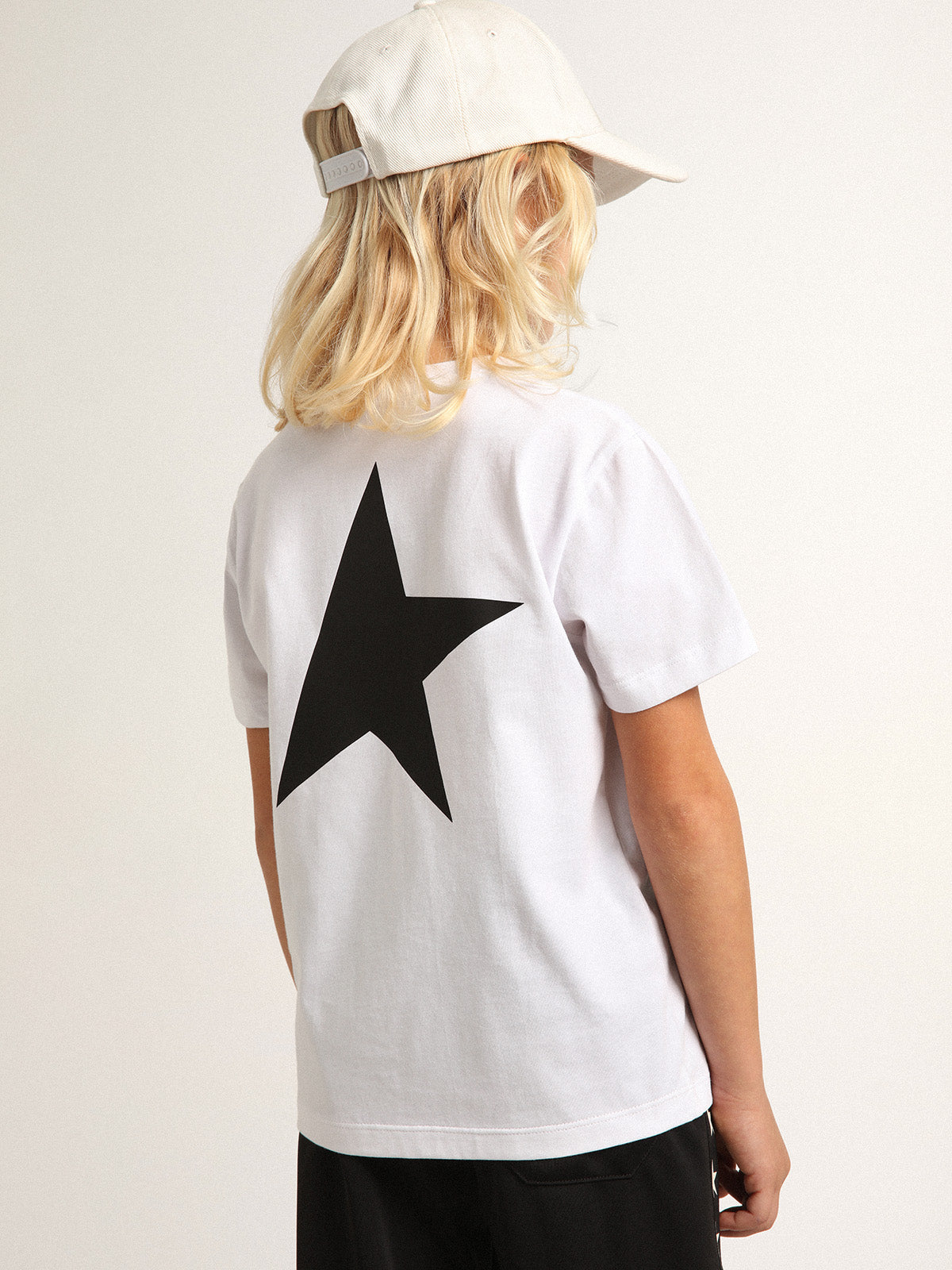 White T-shirt with contrasting black logo and star| Golden Goose