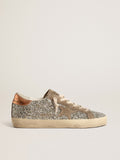 Women's Super-Star in platinum glitter with dove-gray suede star| Golden Goose
