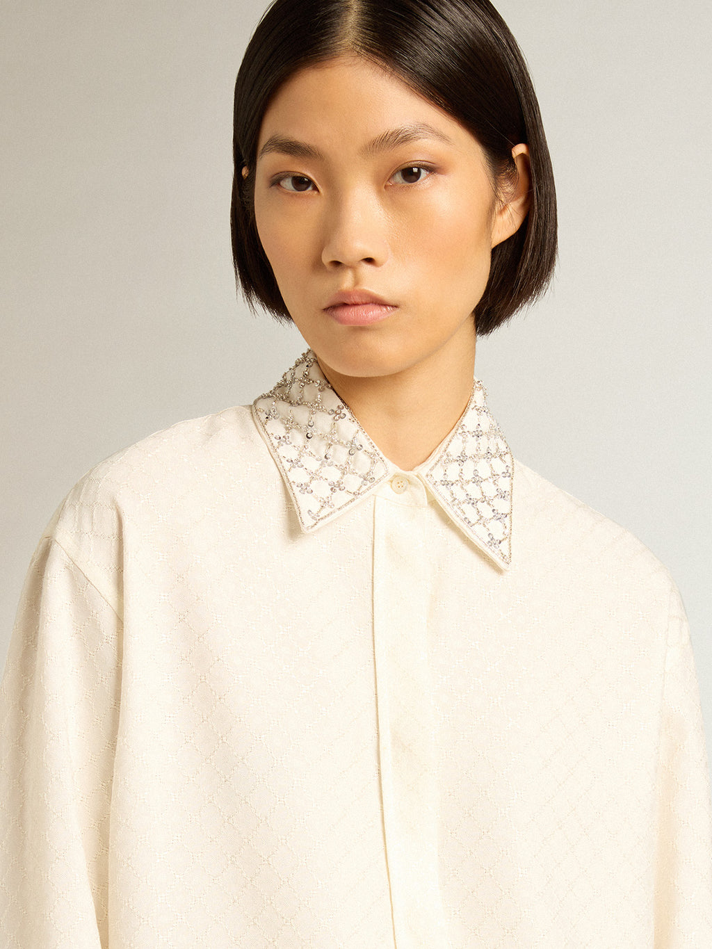Shirt in vintage white with jacquard design and embroidery| Golden Goose