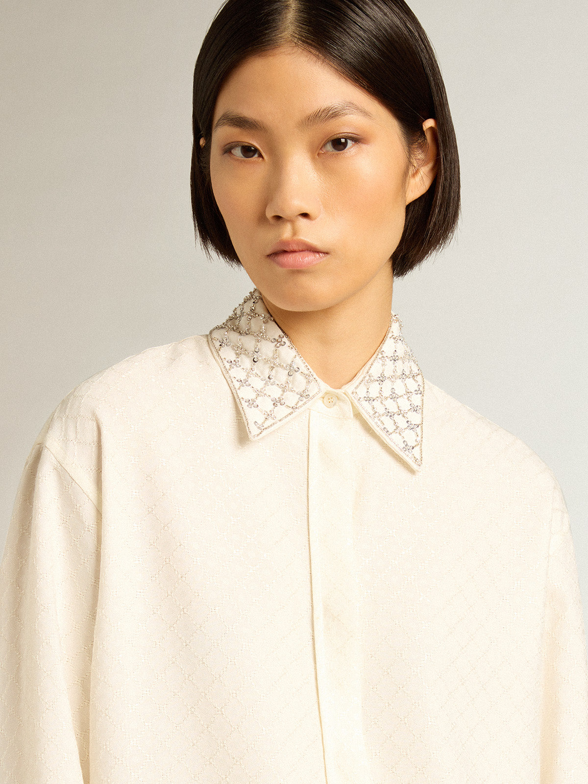 Shirt in vintage white with jacquard design and embroidery| Golden Goose