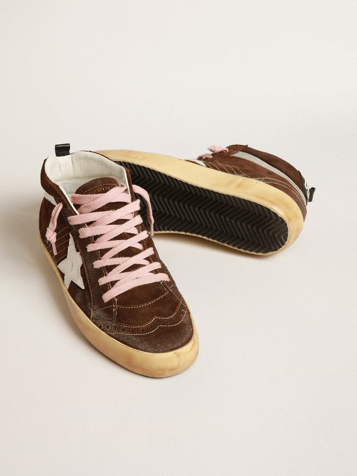 Mid Star in brown suede with white leather star| Golden Goose