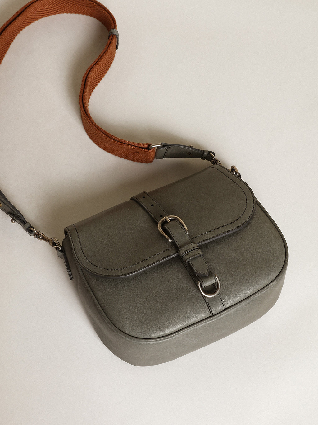 Women's Francis Bag medium in stone gray leather| Golden Goose