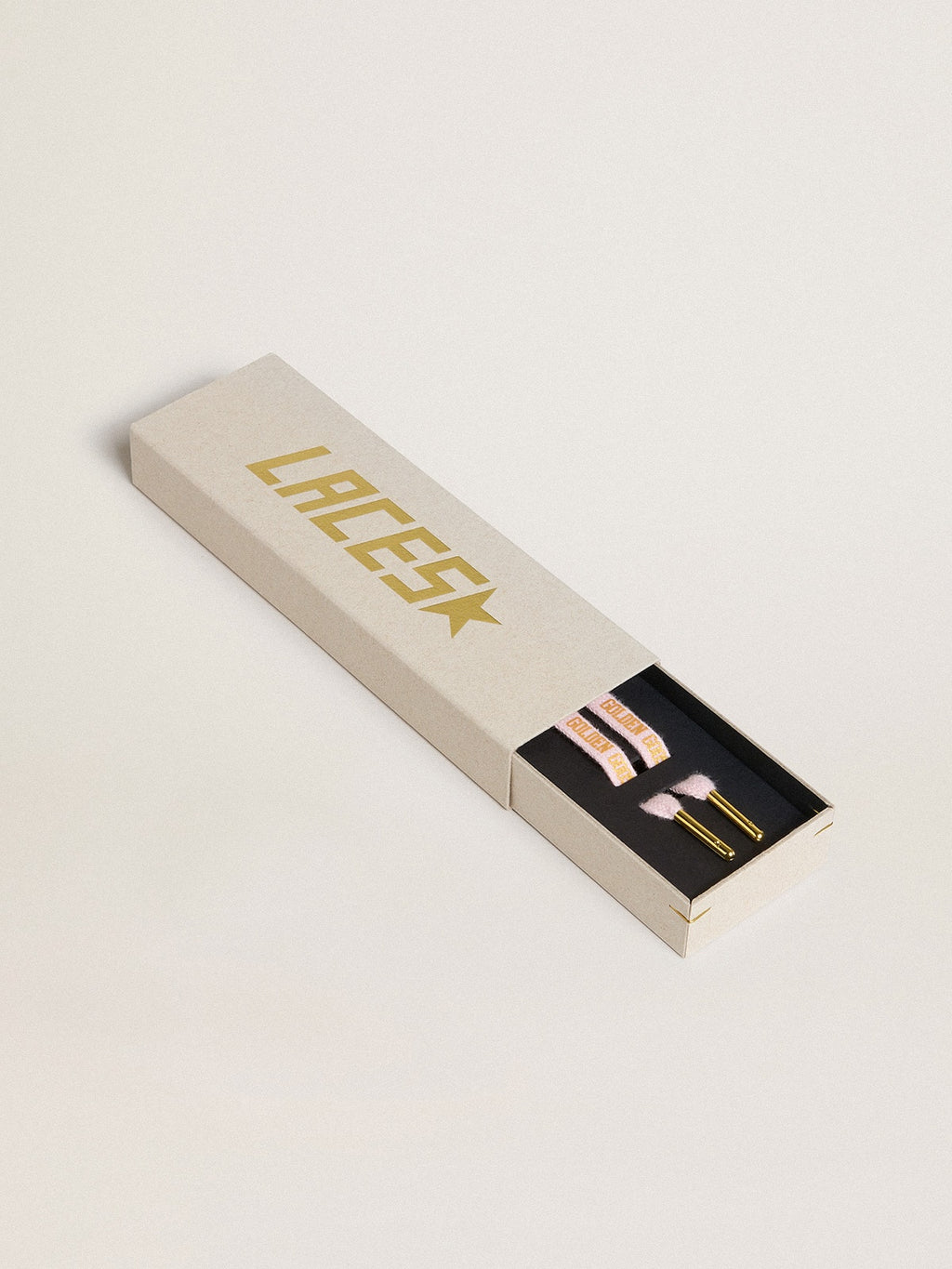 Pink cotton laces with contrasting gold-colored logo| Golden Goose