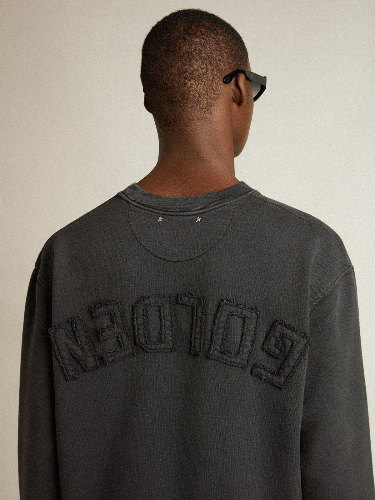 Sweatshirt in washed black with reverse logo on the back - Jersey Capsule| Golden Goose