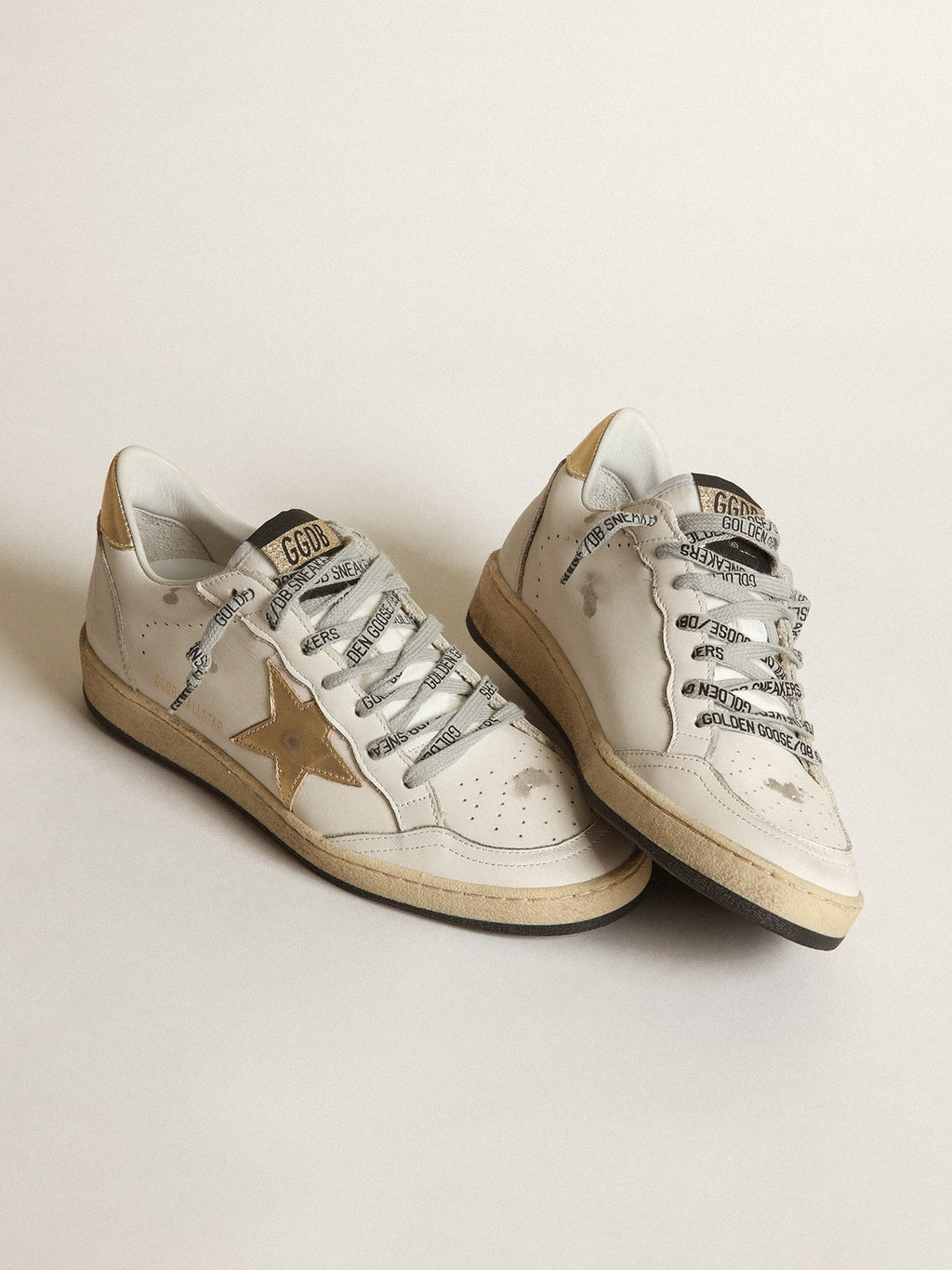 Women's Ball Star with gold star and heel tab| Golden Goose