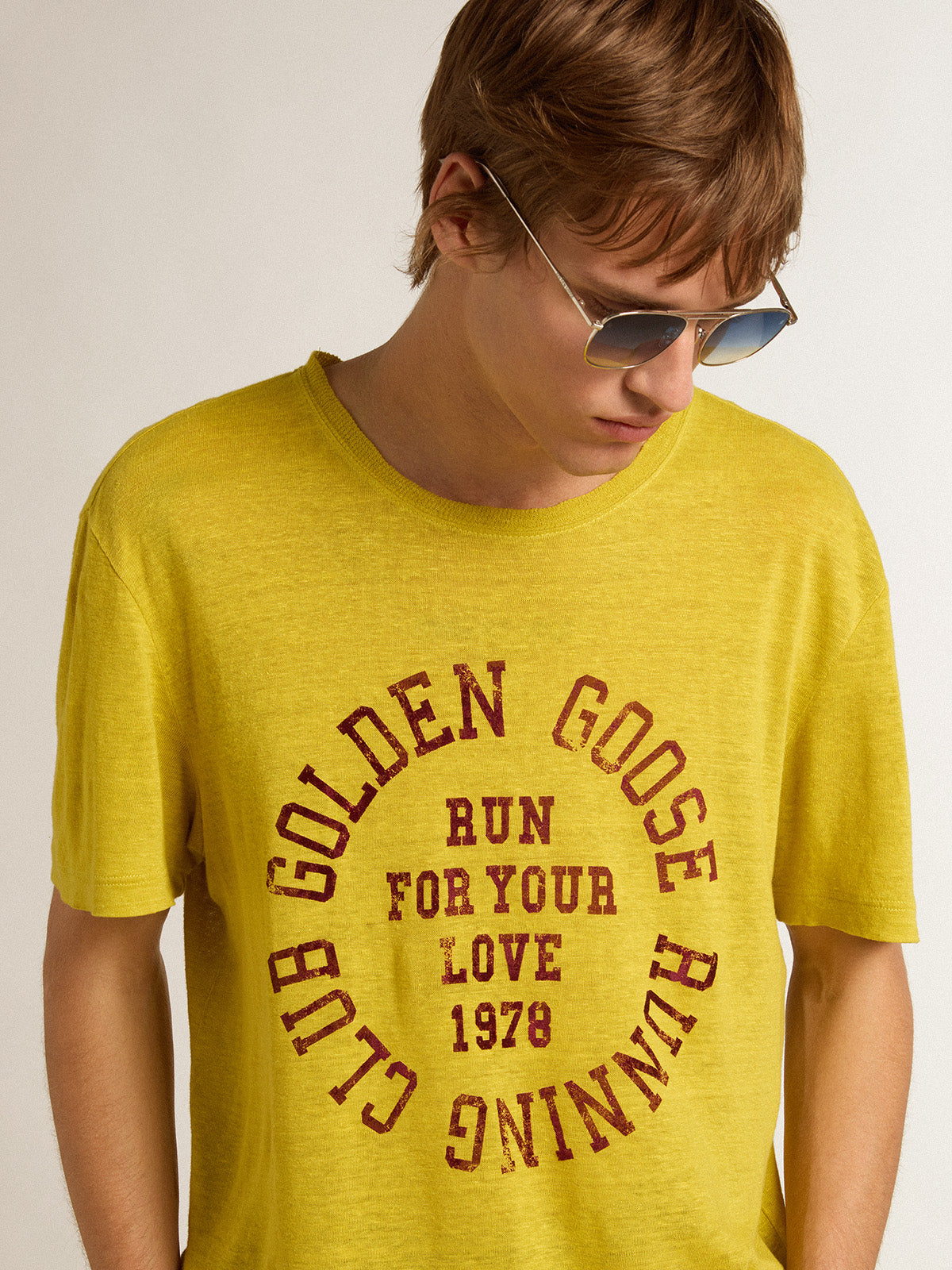 Men's T-shirt in maize-yellow linen| Golden Goose