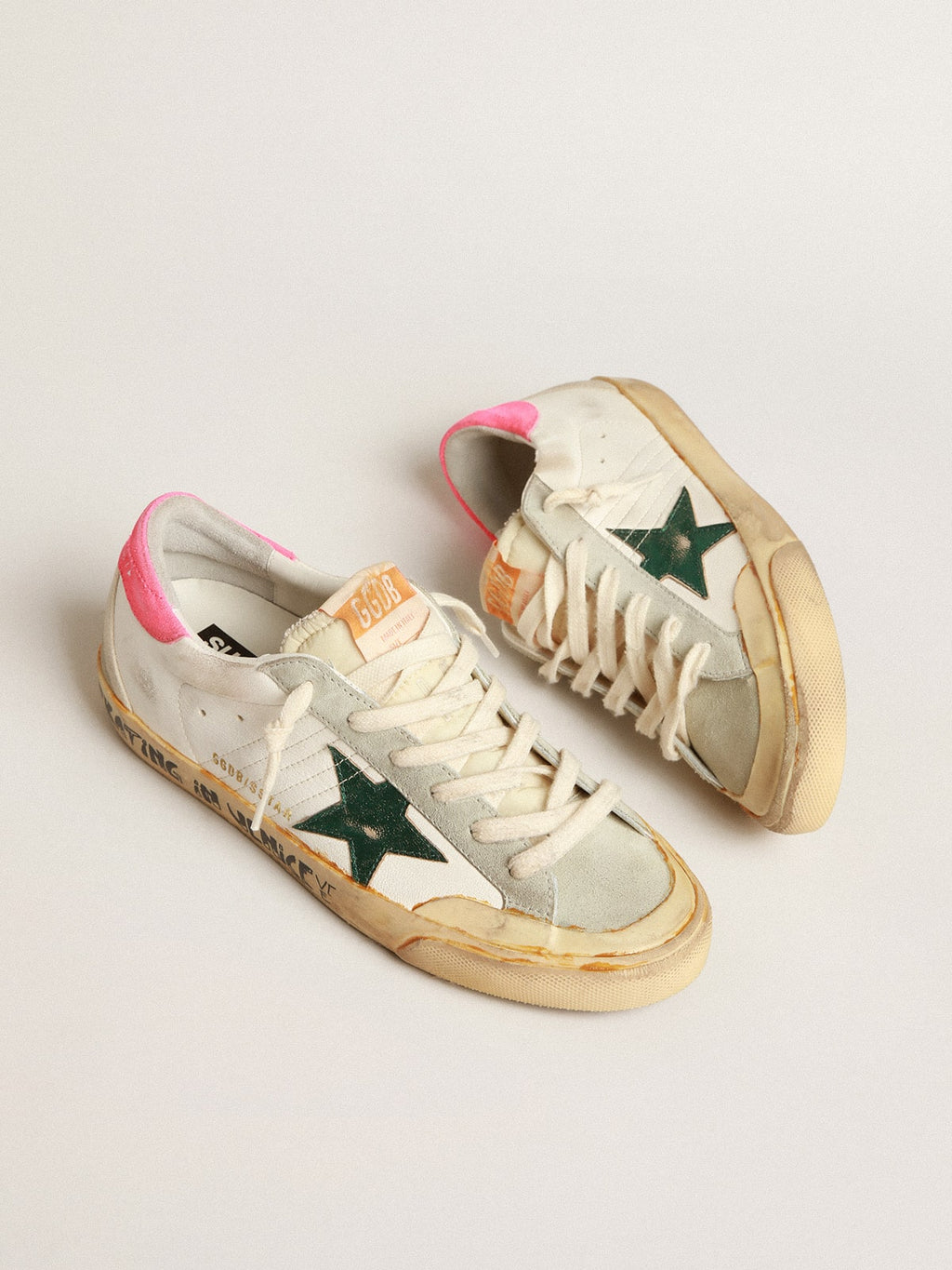 Super-Star Penstar with green star and fluorescent lobster heel tab| Golden Goose