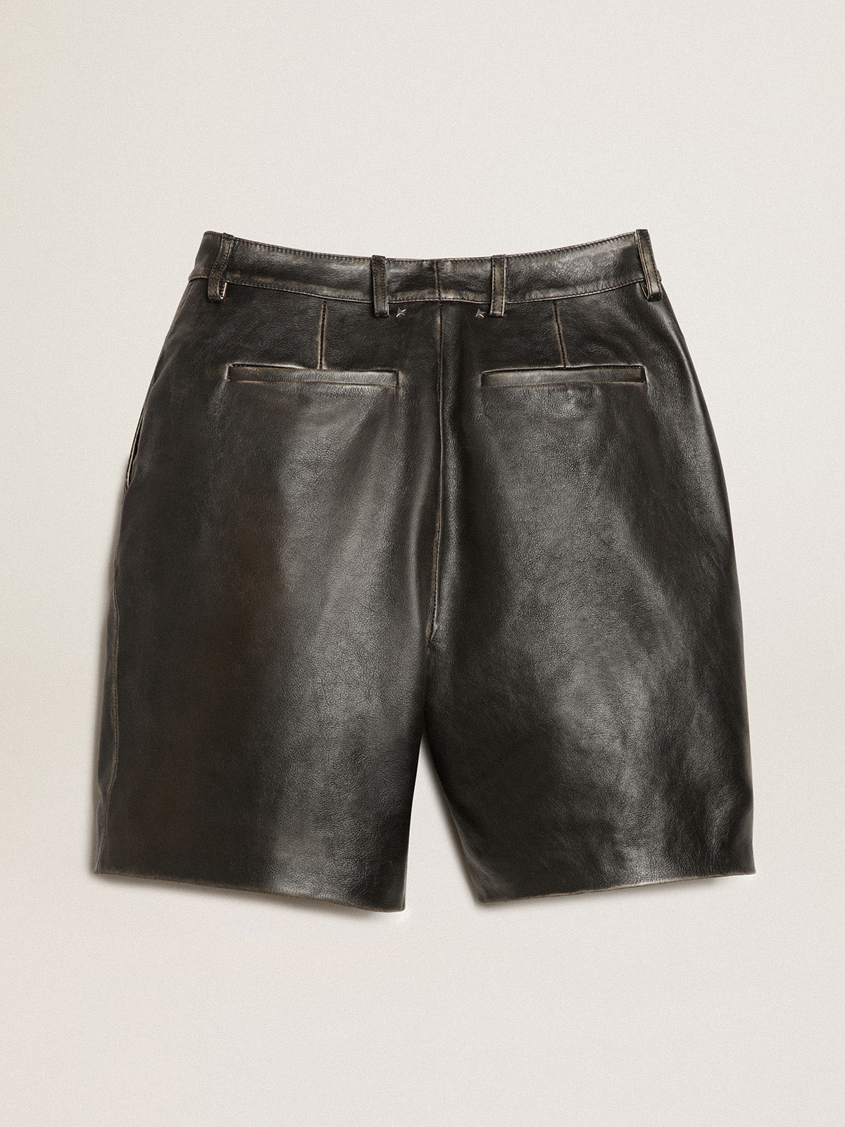 Black leather Bermuda shorts with lived-in effect| Golden Goose