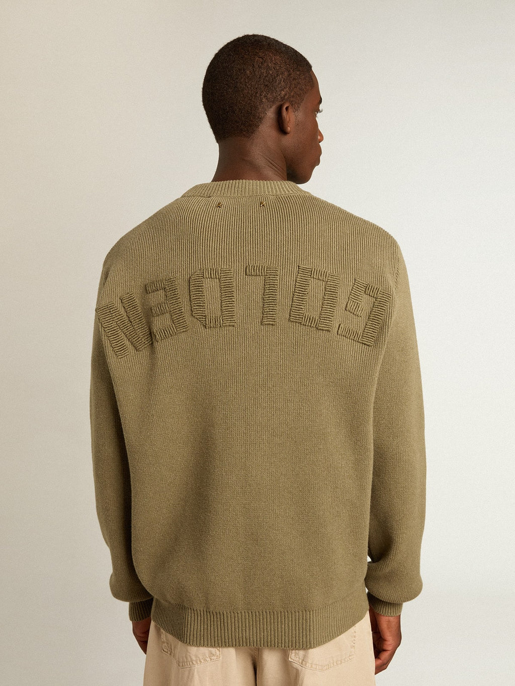 Men's round-neck sweater in cotton with logo on the back| Golden Goose