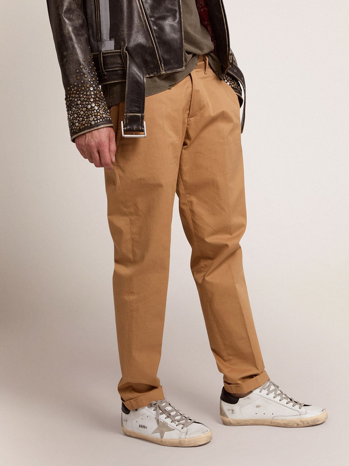 Men's Super-Star with black heel tab and metal stud lettering| Golden Goose
