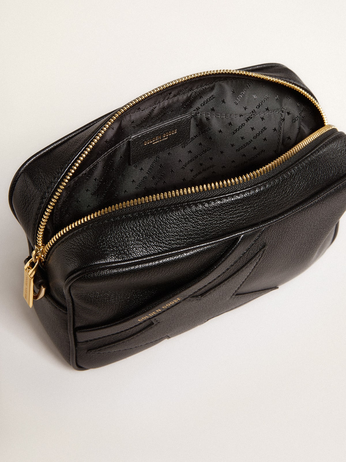 Star Bag in black leather with tone-on-tone star| Golden Goose