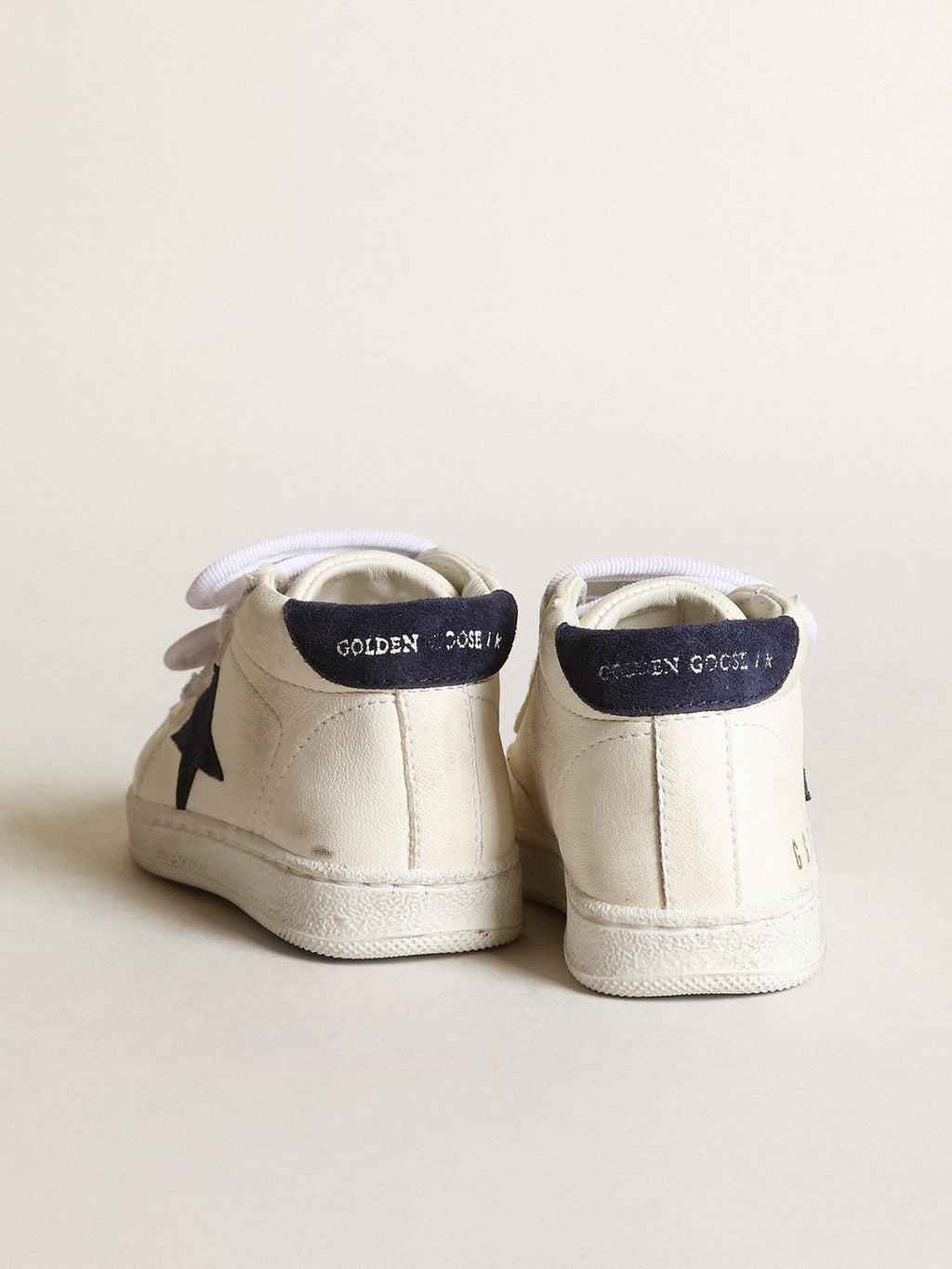 June in nappa leather with dark blue suede star and heel tab| Golden Goose