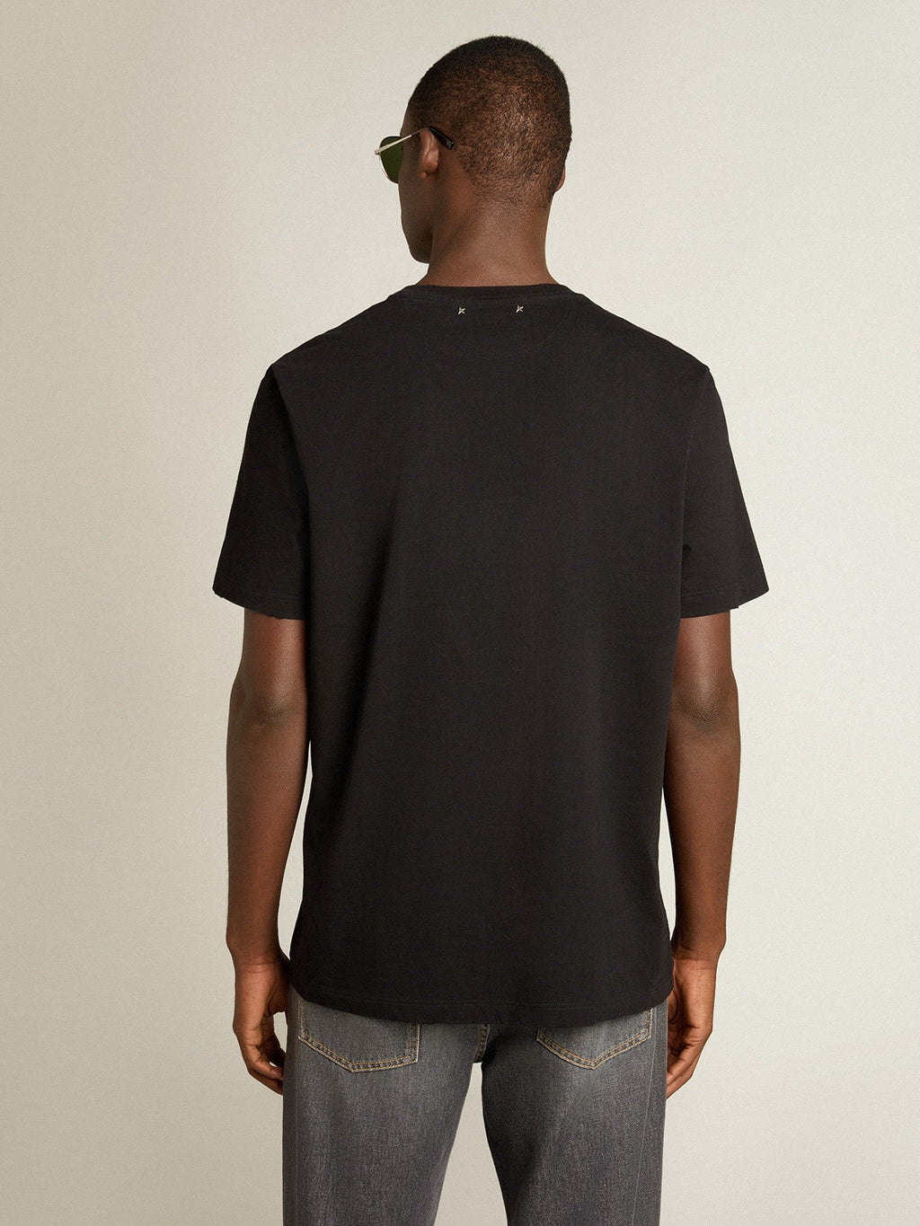 Golden Collection distressed T-shirt in vintage black| Golden Goose