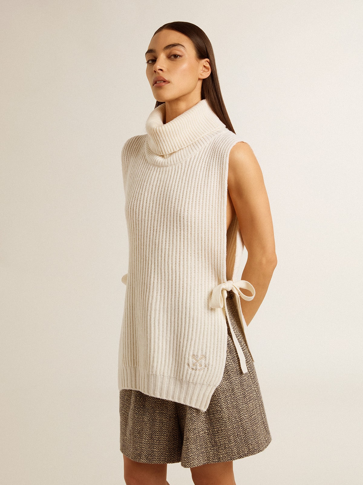 Unisex white high-neck sleeveless sweater in ribbed wool| Golden Goose