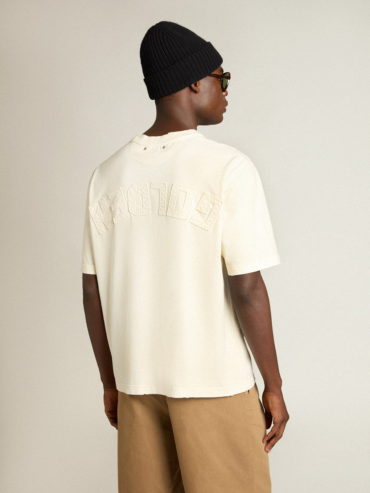 T-shirt in aged white with reverse logo on the back - Jersey Capsule| Golden Goose