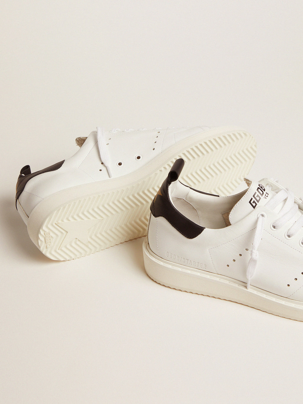 Starter sneakers in leather with black heel tab| Golden Goose