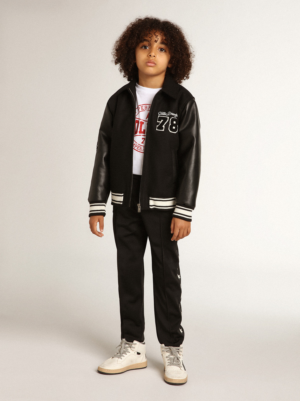 Boys' white T-shirt with printed red logo in the center| Golden Goose