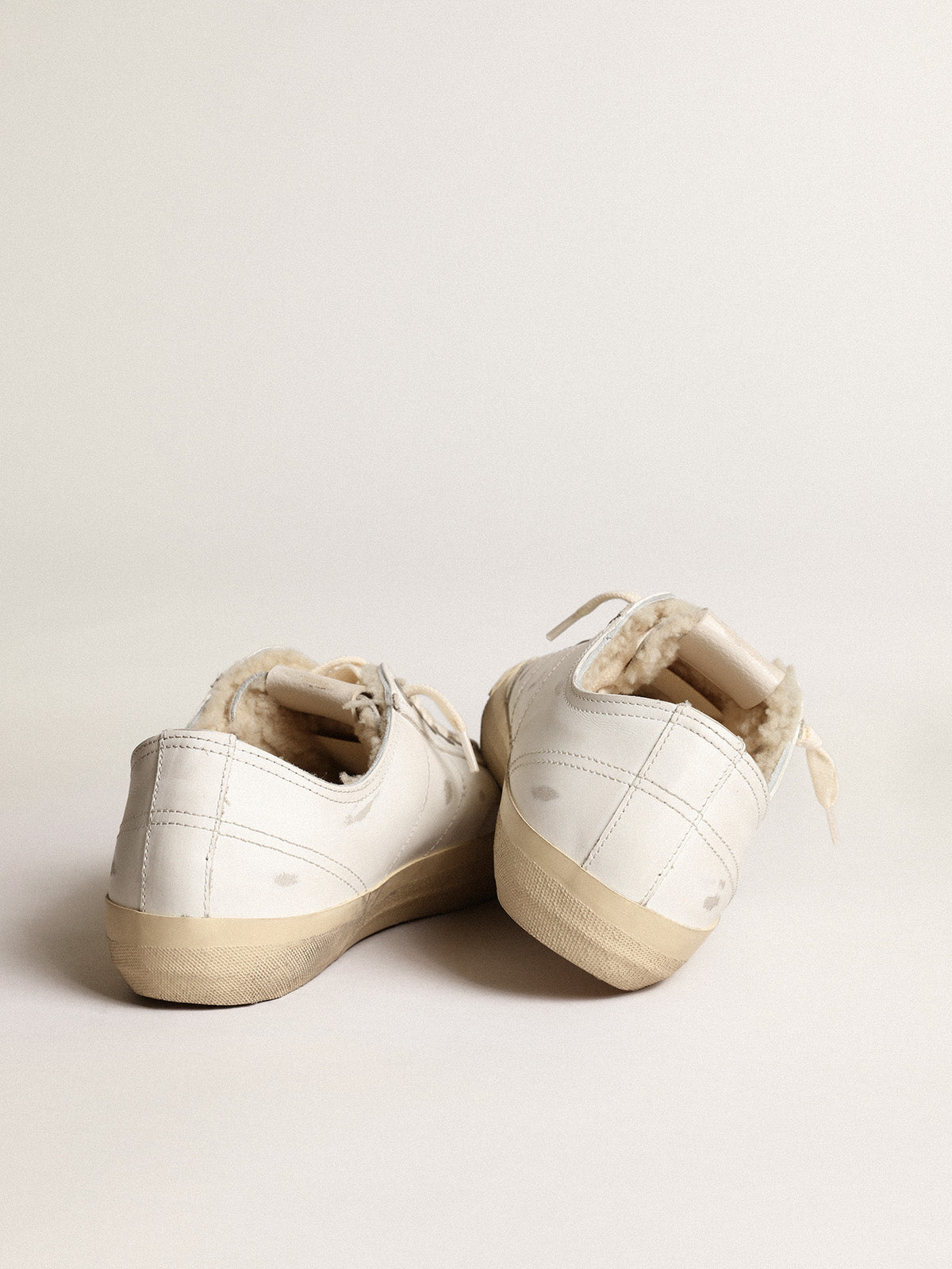 V-Star sneakers with leather star and beige shearling lining| Golden Goose