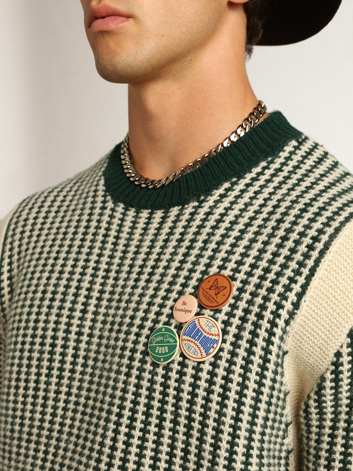 Men's round-neck sweater in two-tone white and green wool| Golden Goose