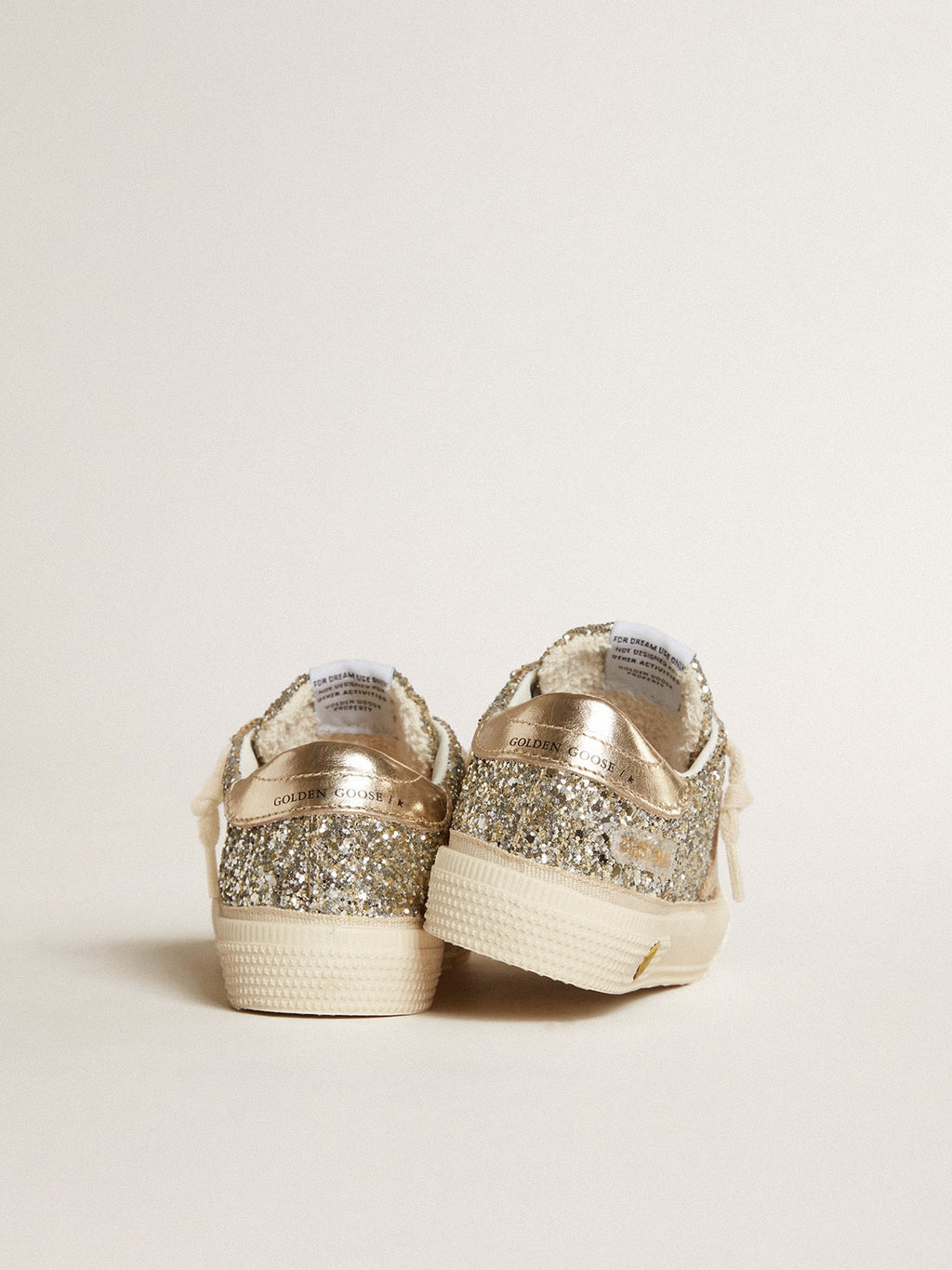 May Junior in platinum glitter with metallic leather star and heel tab| Golden Goose