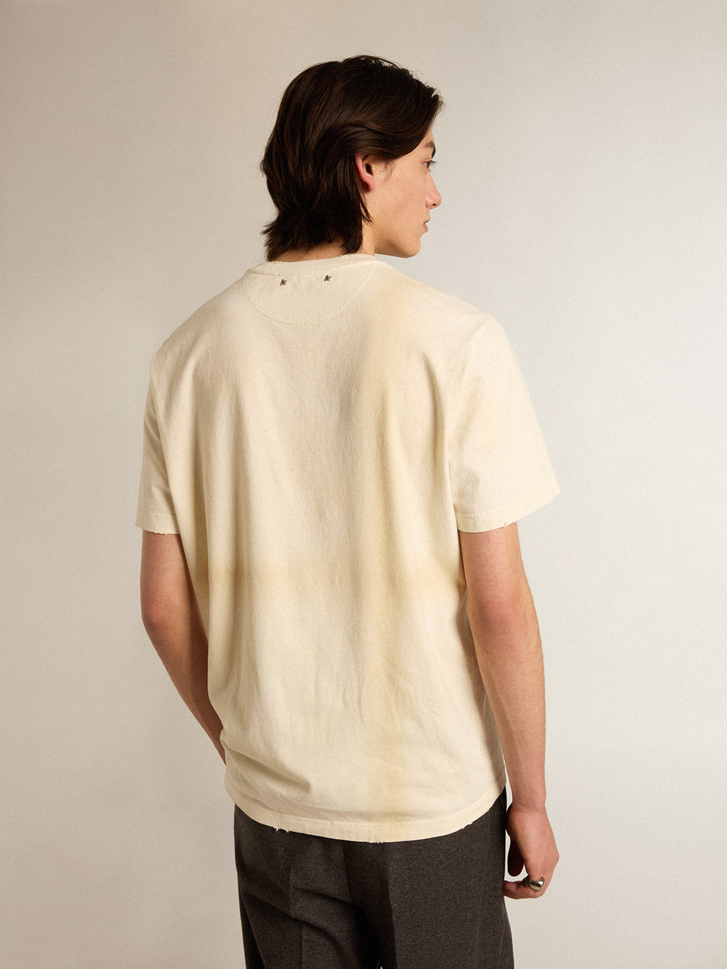 Aged white cotton T-shirt with lettering on the pocket| Golden Goose