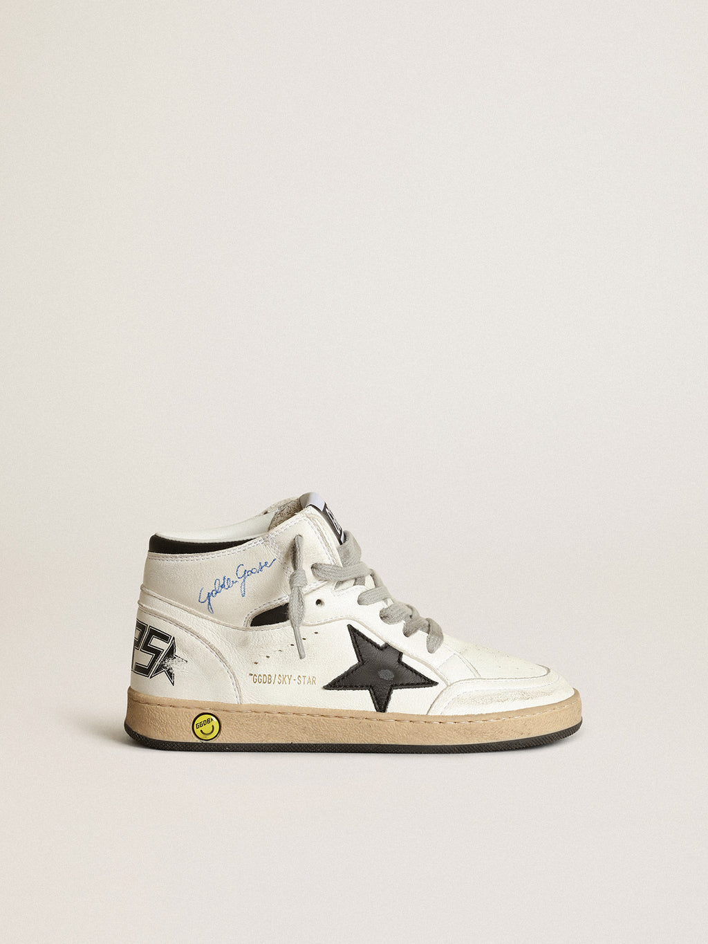 Young Sky-Star in white nappa with black star and heel tab| Golden Goose