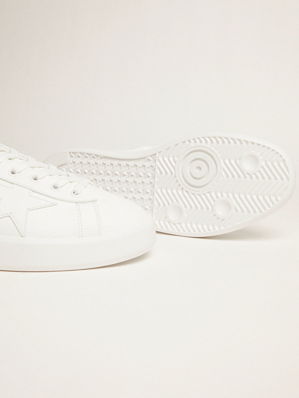 White Purestar sneakers with fluorescent orange heel tab| Golden Goose