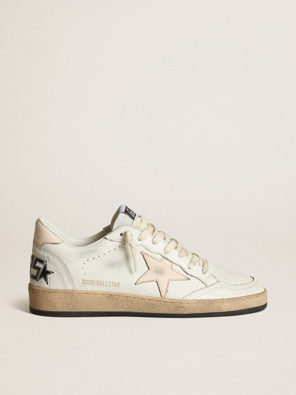 Ball Star LTD in white nappa with a salmon-pink nappa star| Golden Goose