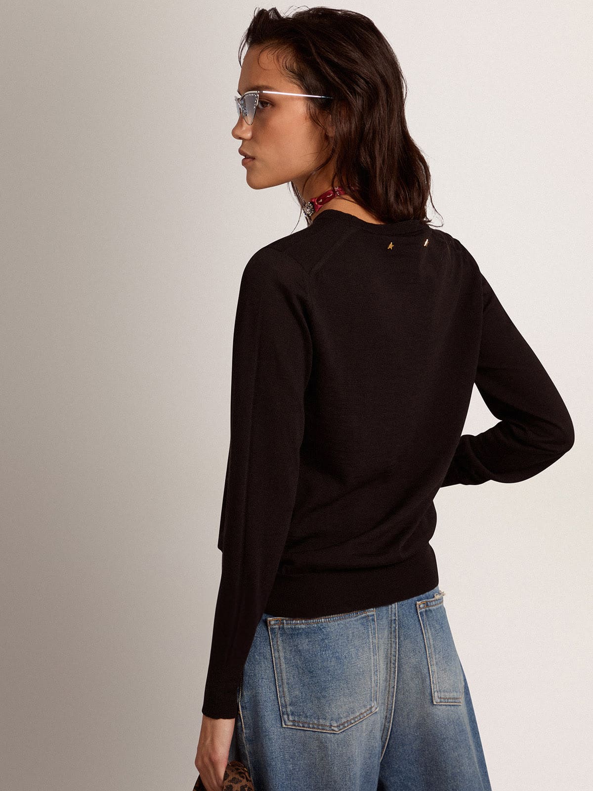 Women's round-neck sweater in black wool| Golden Goose