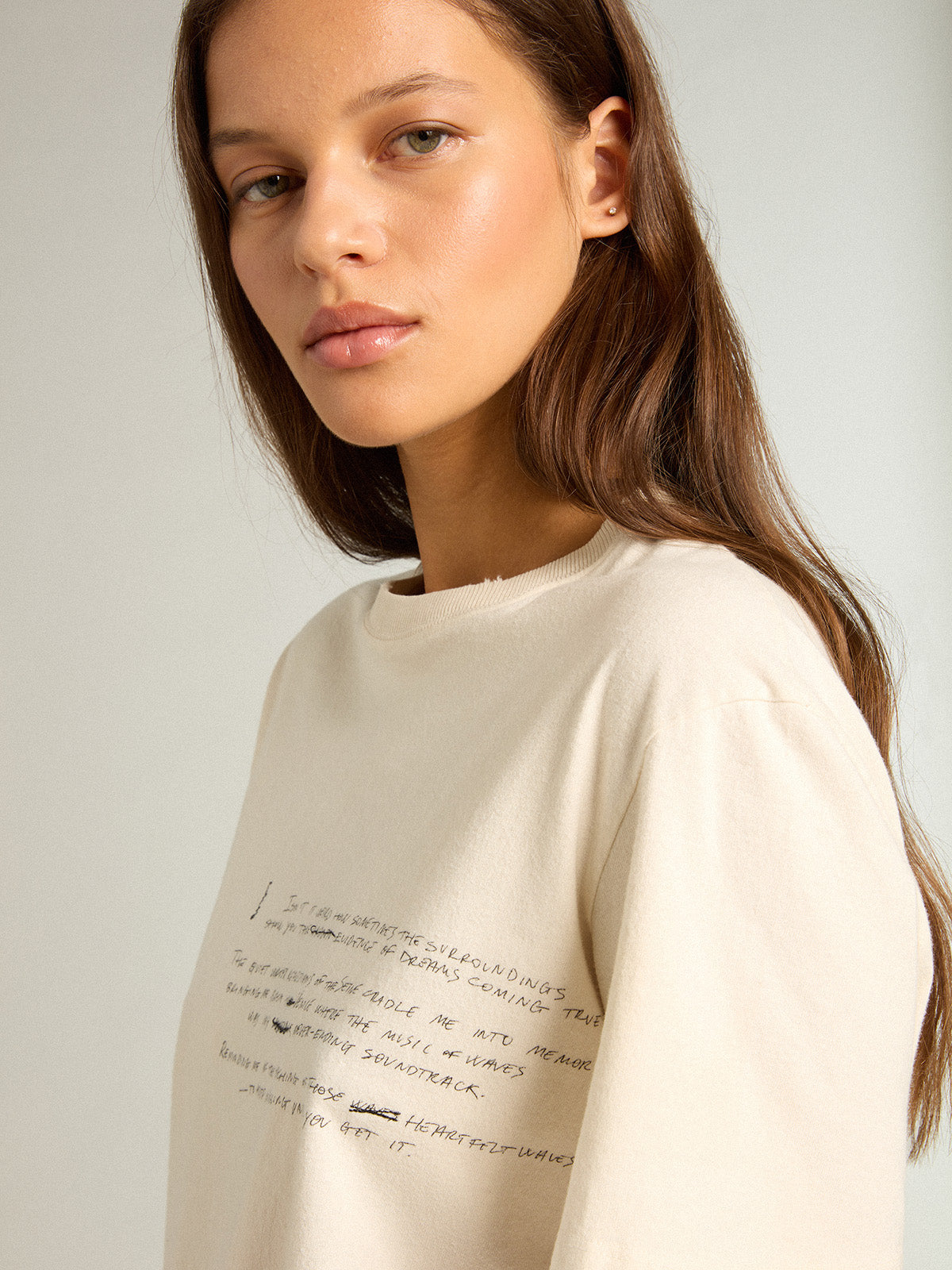 Women's cotton T-shirt in aged white with embroidered lettering| Golden Goose
