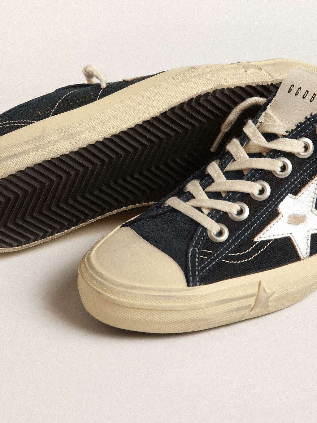 V-Star in navy-blue canvas with a silver laminated leather star| Golden Goose