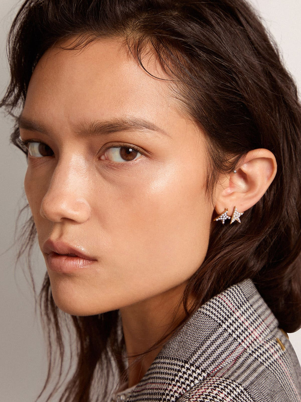 Women's stud earrings in antique gold color with decorative beads| Golden Goose