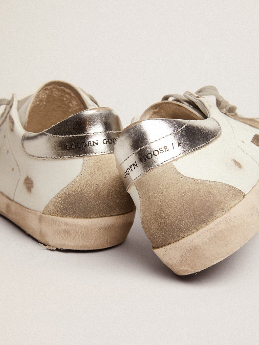 Men's Super-Star with silver heel tab and lettering| Golden Goose
