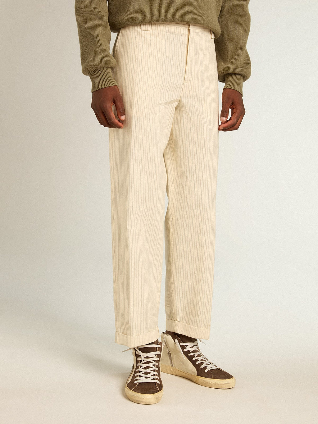 Men's cream-colored pants in striped cotton