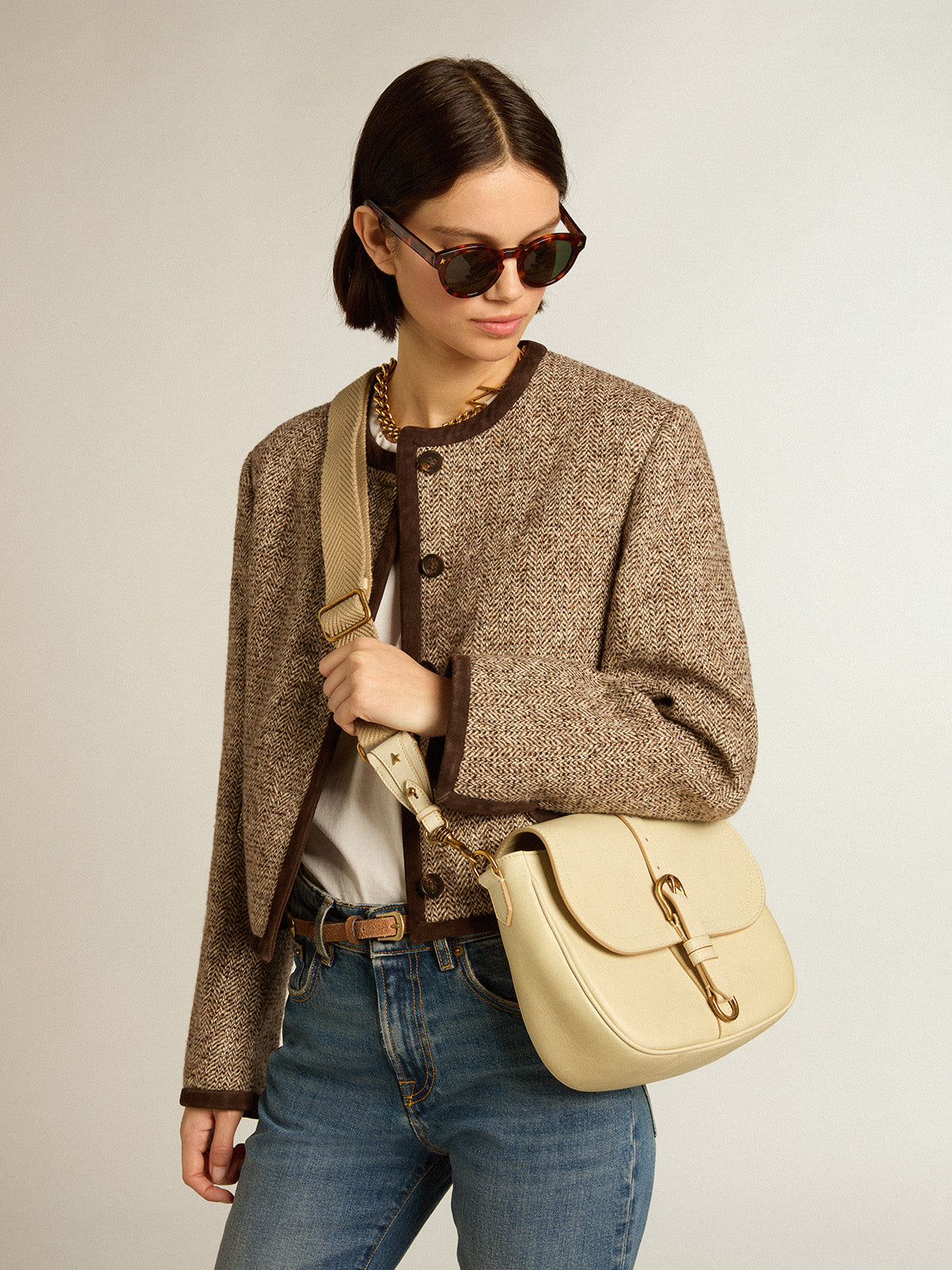 Medium Sally Bag in porcelain leather with buckle and contrasting shoulder strap| Golden Goose