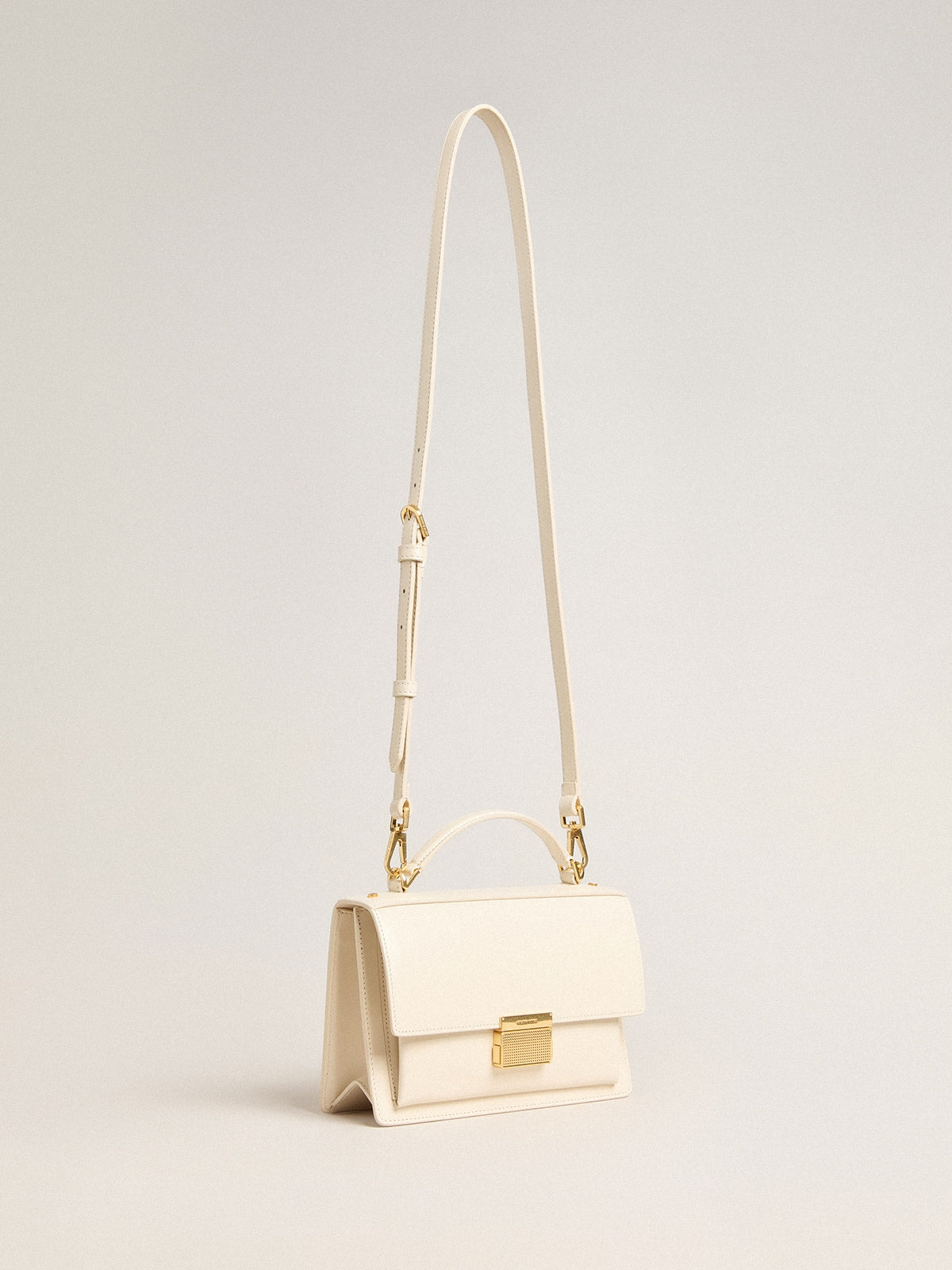 Venezia Bag in butter-colored boarded leather with gold details| Golden Goose