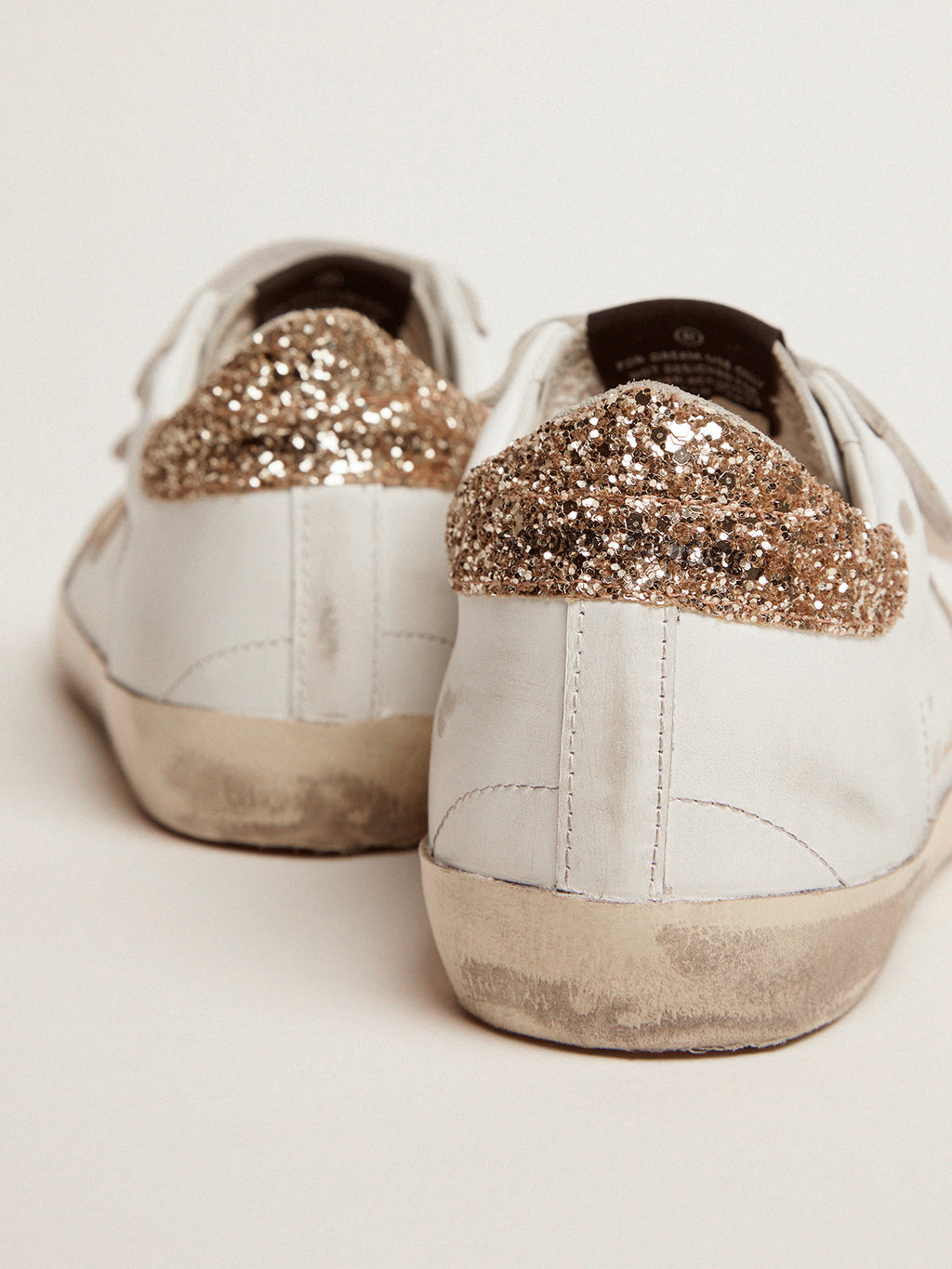 Women's Old School with gold star in laminated leather| Golden Goose