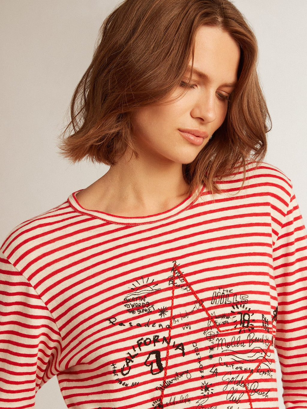 Women's T-shirt with white and red stripes and embroidery on the front| Golden Goose