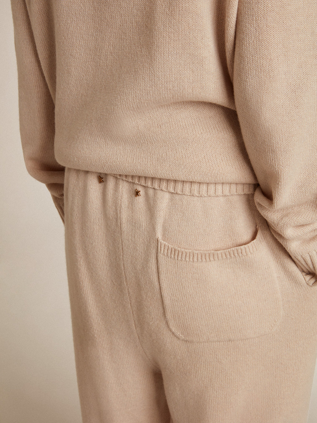 Natural white cashmere blend women's joggers| Golden Goose