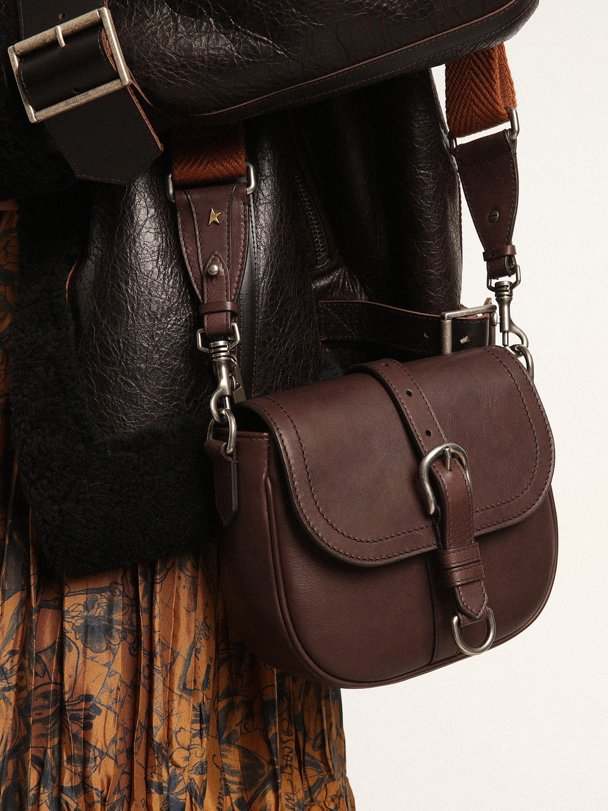 Women's Francis Bag small in dark brown leather| Golden Goose